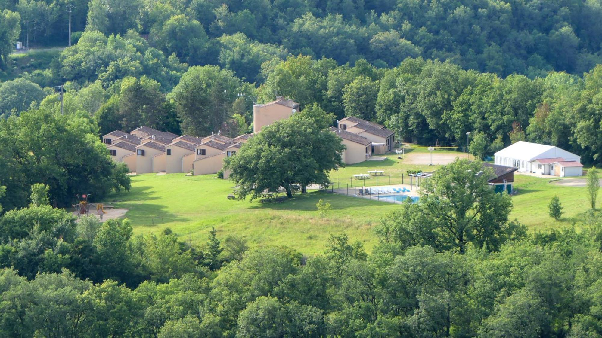 Village Bord De Ciel Caylus Екстер'єр фото